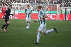 18. Spieltag: Preußen Münster - Fürth. Torge Paetow am Ball.