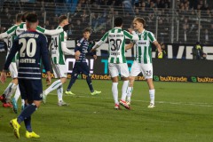 21. Spieltag: SCP - HSV. Kopfball Frenkert, der Ball wird abgelenkt und landet im Tor ... der SCP führt 1:0.