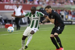 David Kinsombi gegen Moritz Heyer. 

05..04.2024
Foto: S. Sanders