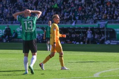 SCP - Dynamo Dresden 2:2. Lars Lokotsch hadert nach einer vergebenen Chance.