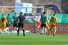 SCP - Dynamo Dresden 2:2. Ex-Preuße Alexander Rossipal trifft per Freistoß