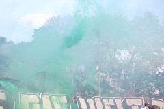 Fans in der Ostkurve beim Spiel gegen Hertha.