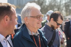 Offizieller Anpfiff zum Umbau des Preußenstadions am 28. März 2025. Christoph Strässer (MItte) mit Philipp Hagemann (SPD):