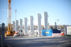 7. April 2025: Westtribüne im Bau.