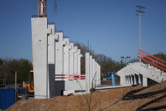 Westtribüne am 12. April 2025.