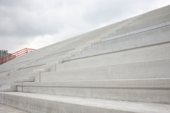 Bautagebuch Westtribüne: So sieht es am 25. April 2025 aus. Man ahnt, wie steil es nach oben geht.