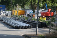 Blick auf den Parkplatz hinter der Westtribüne am 1. Juni 2025