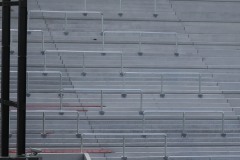 Das LVM-Preußenstadion am 3. Juli 2025. Wellenbrecher im Gästeblock auf der Westtribüne.