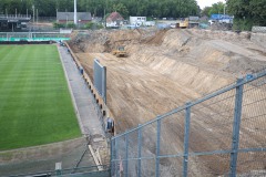 Das LVM-Preußenstadion am 3. Juli 2025. Der Aushub in der Ostkurve.