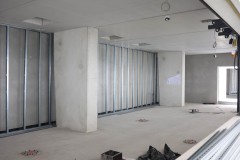 Der Innenausbau der Kioske und WC-Anlagen geht voran,