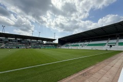 Das Preußenstadion mit der neuen Westtribüne. 