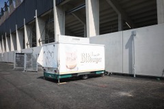 Die West am Tag vor dem ersten Einsatz im Spiel  gegen Paderborn. Das Caterina erfolgt zum Start noch provisorisch,
