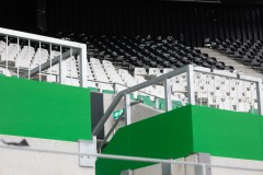 Die Westkurve. Die grünen Blenden werden demnächst noch ausgetauscht. Die Westkurve. Die grünen Blenden werden demnächst noch ausgetauscht.