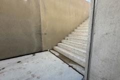 Das LVM-Preußenstadion Mitte Januar 2026. Über diese Treppen gelangt man unter der Ost hoch,.