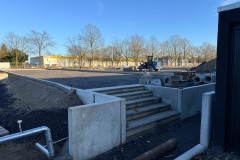 Das Stadion im Februar 2026, hier der Aufgang zum neuen Parkplatz an der Hammer Straße.