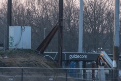 Baufortschritt am 4. März 2026. Im A-Block stützt eine Stahlkonstruktion das Dach.