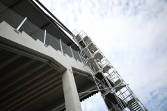 Die Westtribüne.