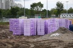 Das Preußenstadion Mitte Mai 2026. Dämmmaterial.