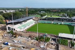 Das LVM-Preußenstadion Anfang Juni 2026. Blick auf die Ost und die teilweise abgerissene Gegengerade.