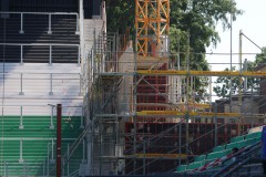Das LVM-Preußenstadion Ende Juni 2026. Dass künftige Südost-Eckgebäude. Die Außenwände wachsen zuerst.