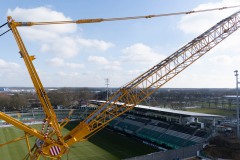 Blick von oben. Der Baukran wartet auf den Start...