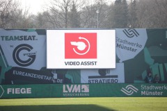 Preußen Münster - 1. FC Nürnberg 0:1. Elfmeter? Nein, doch nicht, weil der VAR eingriff.