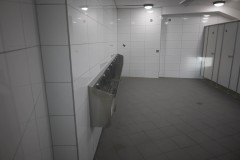 Dezember 2025: Blick in die WC-Anlagen in der West.