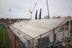 Dezember 2025: Blick auf die neue Osttribüne.