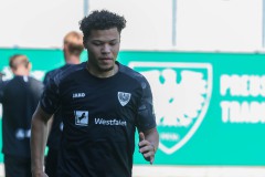 Trainingsauftakt am 28. Juni 2026. Neuzugang Montell Ndikom.
