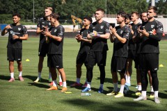 Trainingsauftakt am 28. Juni 2026. 