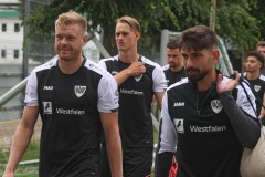 Trainingsauftakt beim SC Preußen Münster am 23. Juni 2025. Lars Lokotsch, Oscar Vilhelmsson und Malik Batmaz (v.l.).