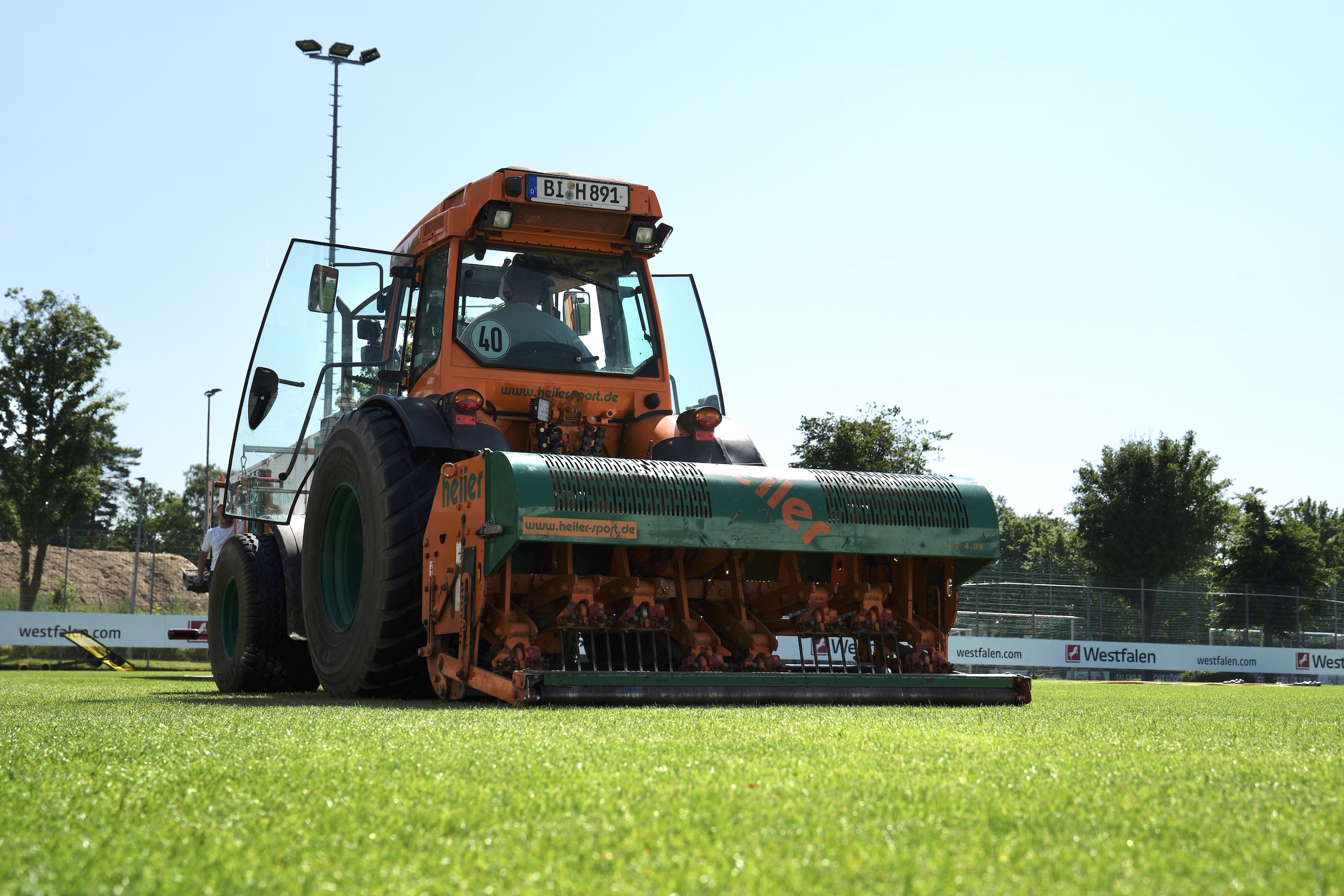 Das Preußenstadion bekommt Hybridrasen