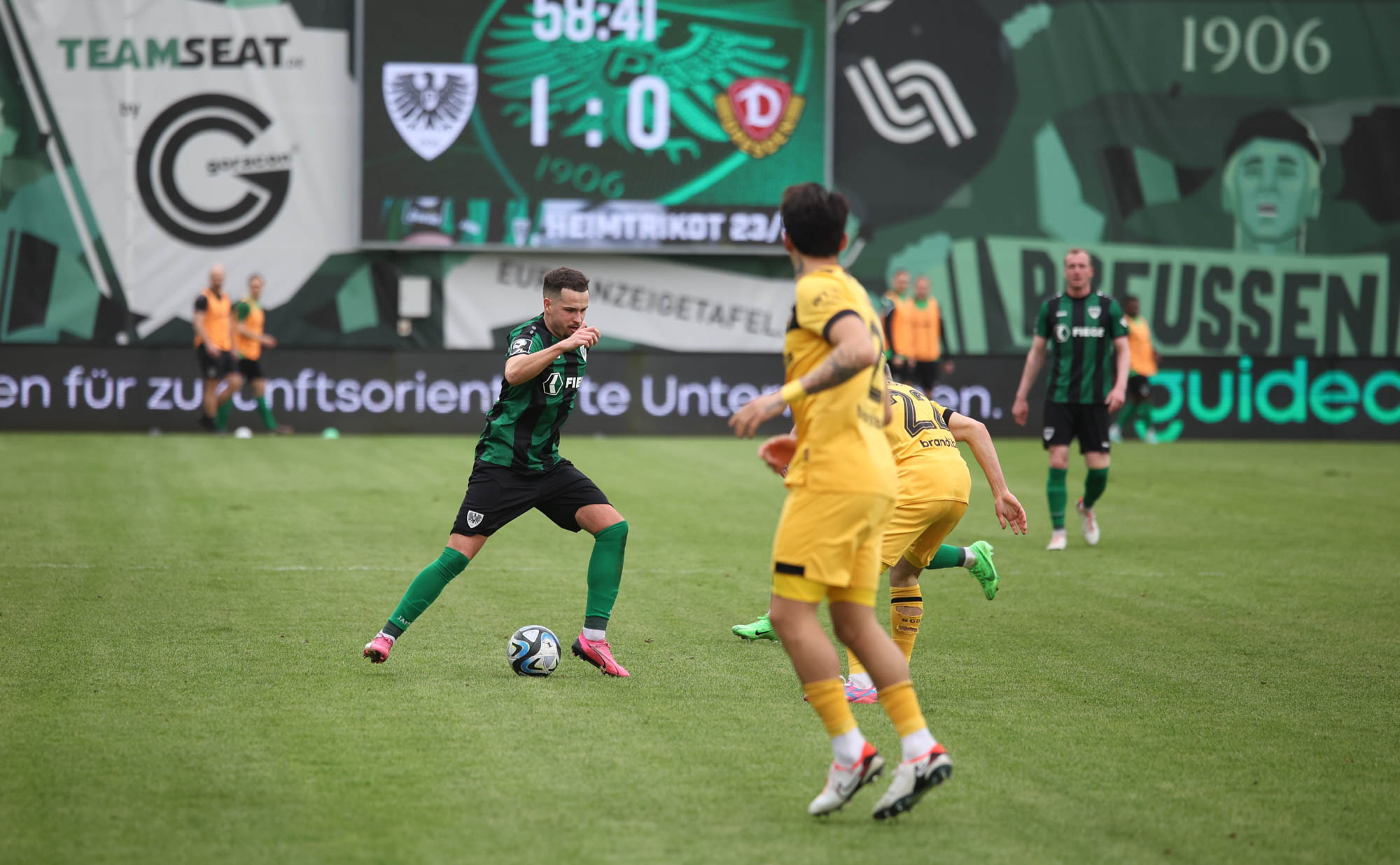 Dynamo Dresden gehen die Abwehrspieler flöten, aber …