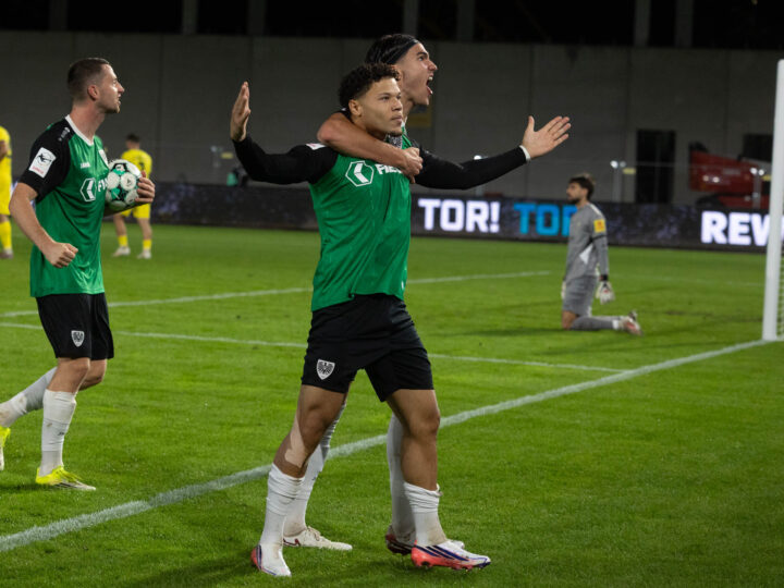 Flutlicht-Spektakel im Preußenstadion: Comeback des SC Preußen Münster