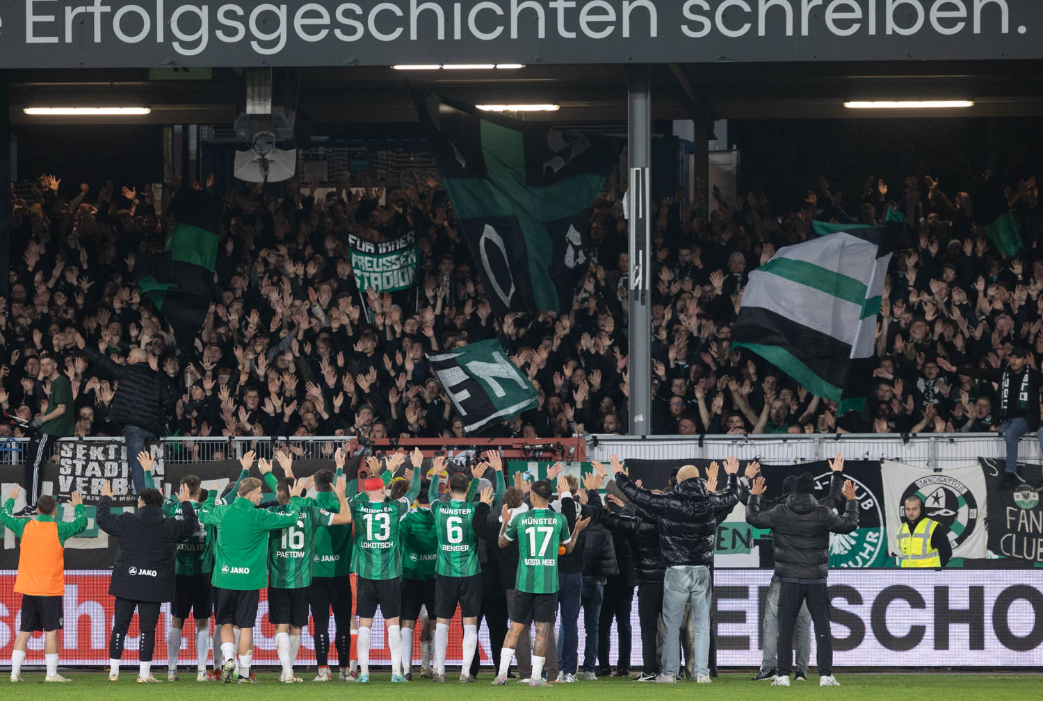 Rauf oder runter? Schalke kommt zum Start in den letzten Spielblock