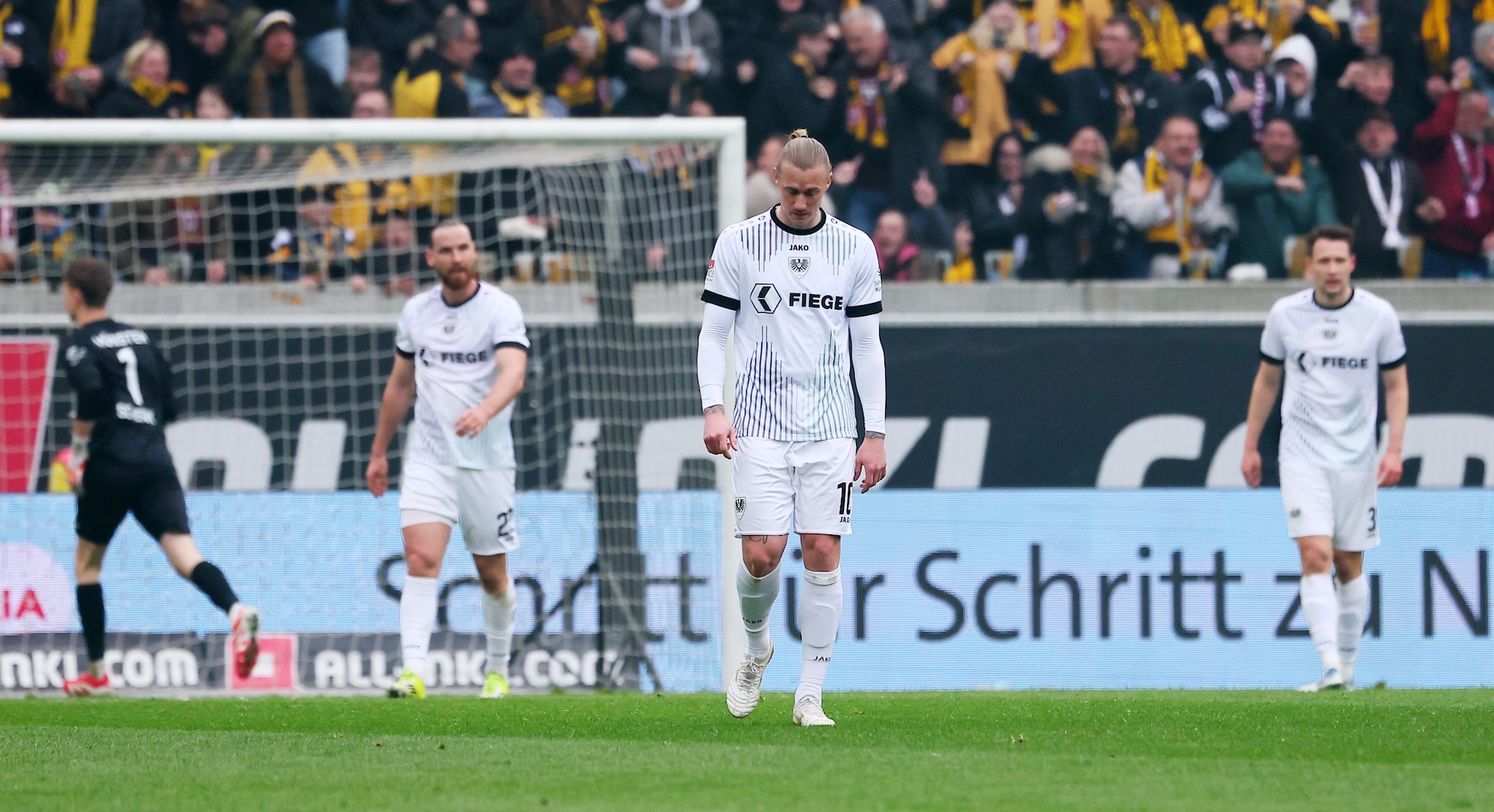 Preußen-Debakel in Dresden: Höchste Niederlage seit 1973