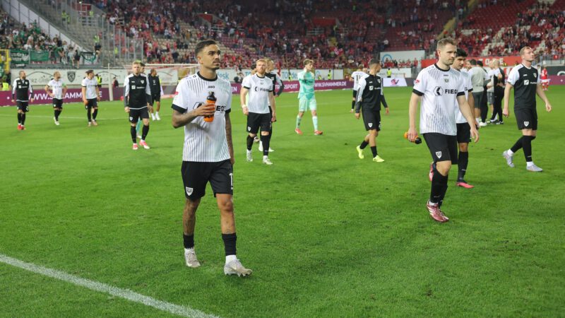 Ernüchterung nach der Niederlage in Kaiserslautern. Foto: firo sportphoto