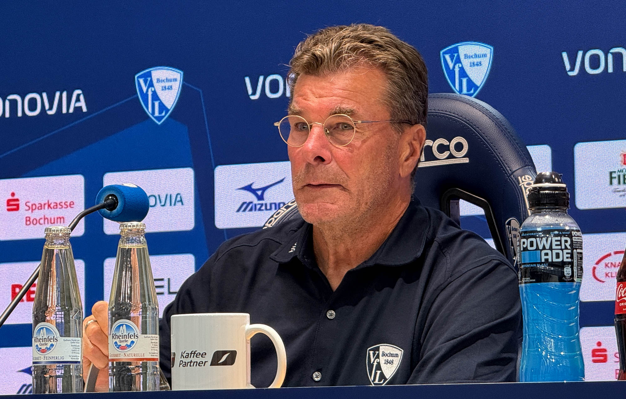 VfL Bochum stellt Dieter Hecking frei