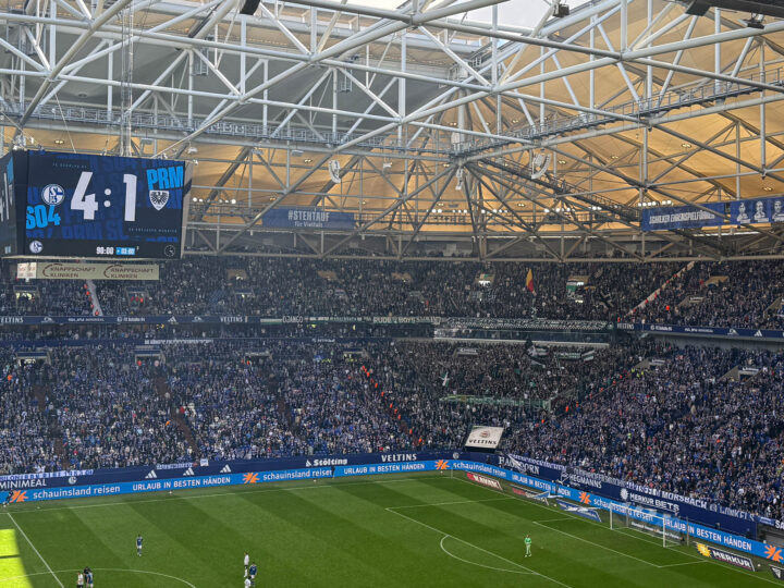 Ängstlich und chancenlos: Münster geht auf Schalke unter