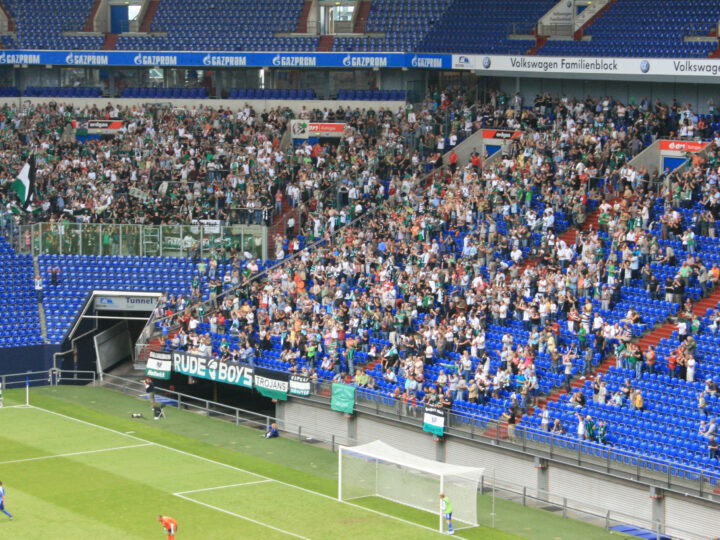 Mitgliedervorverkauf für die Spiele auf Schalke und Regensburg