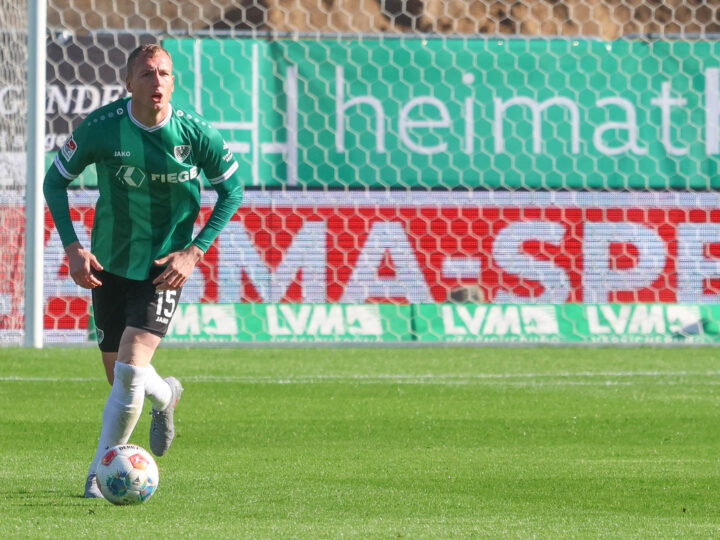 Simon Scherder erleidet Kreuzbandriss