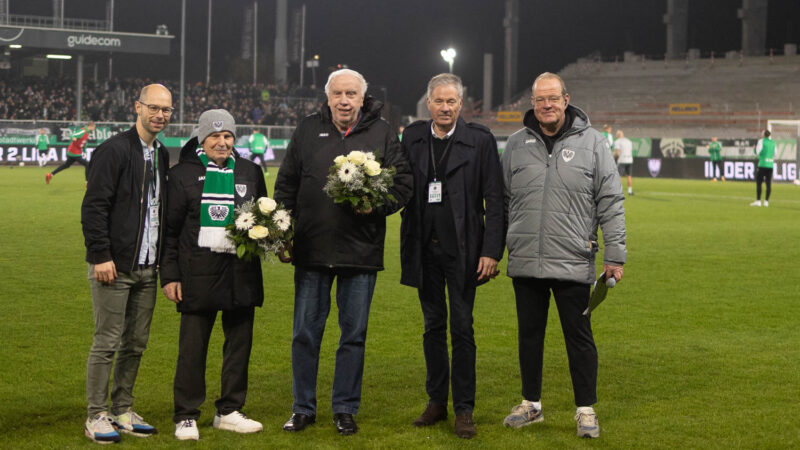 15. Spieltag: SCP - Hannover 96.. Von links Christoph Mangelmans, Waldemar Spichalla, Bernhard Niewöhner, Frank Westermann und Stadionsprecher Martin Kehrenberg.