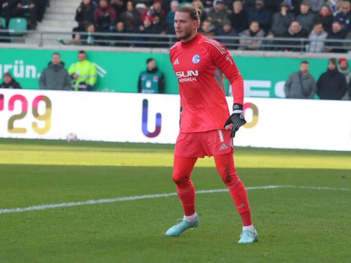 Schalke-Keeper Karius in der „Kicker Elf des Tages“