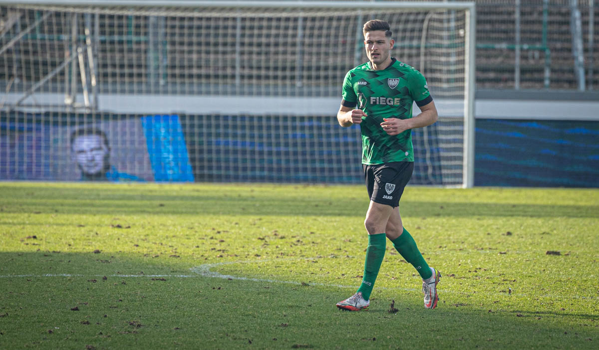 Ex-Preuße Marcel Hoffmeier sieht „Rot“